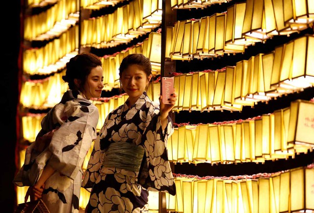 Du lịch giúp hồi sinh trang phục truyền thống 'Yukata' của Nhật Bản