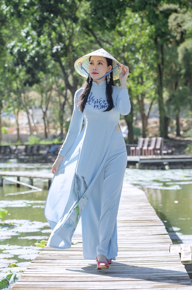 truc-thy-tiep-tuc-voi-nhung-hoat-dong-cua-me-thien-nhien-TGNGUOINOITIENG9