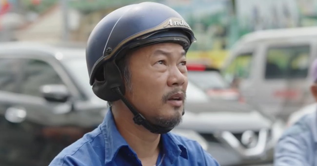 Xúc động cách Lý Hải khai thác tình cha trong Lật Mặt 8: Khi một cái áo, cây quạt còn hơn vạn lời nói
