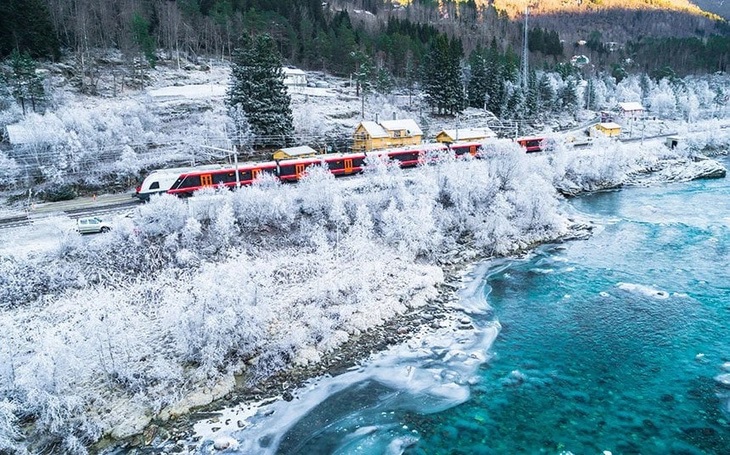 Những chuyến tàu vào mùa Giáng sinh tuyệt vời nhất châu Âu