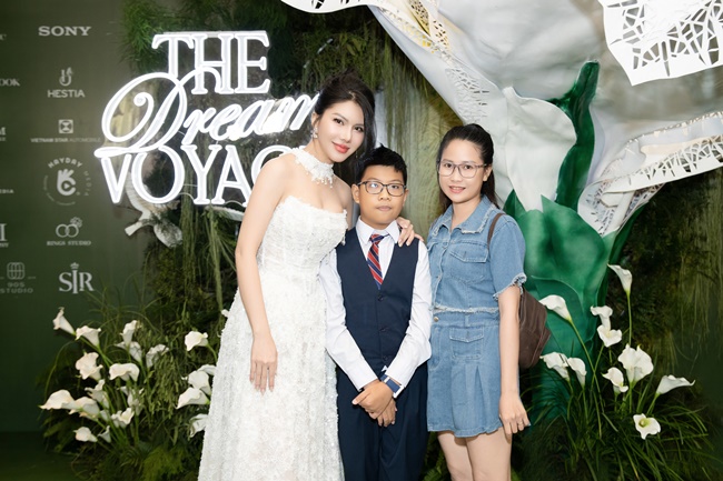 hoa-hau-loan-vuong-tgnguoinoitieng4